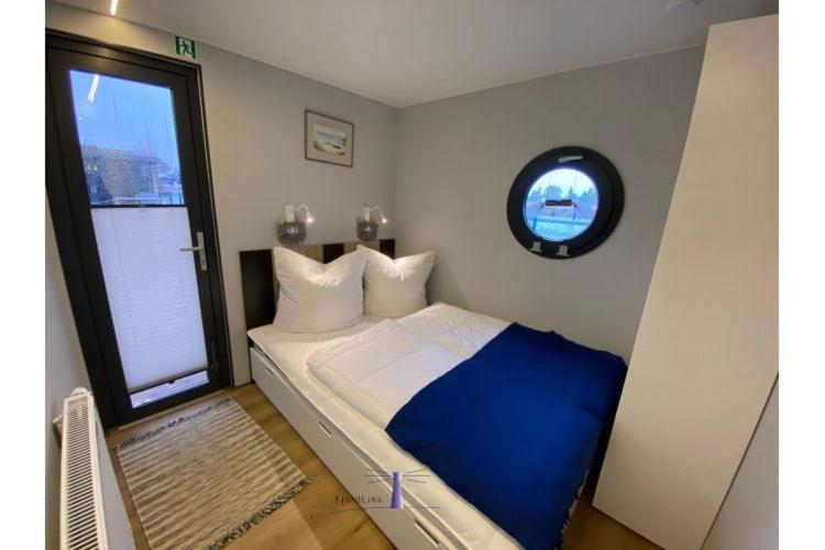 Hausboot Fjord Vela Mit Biosauna In 巴特 外观 照片